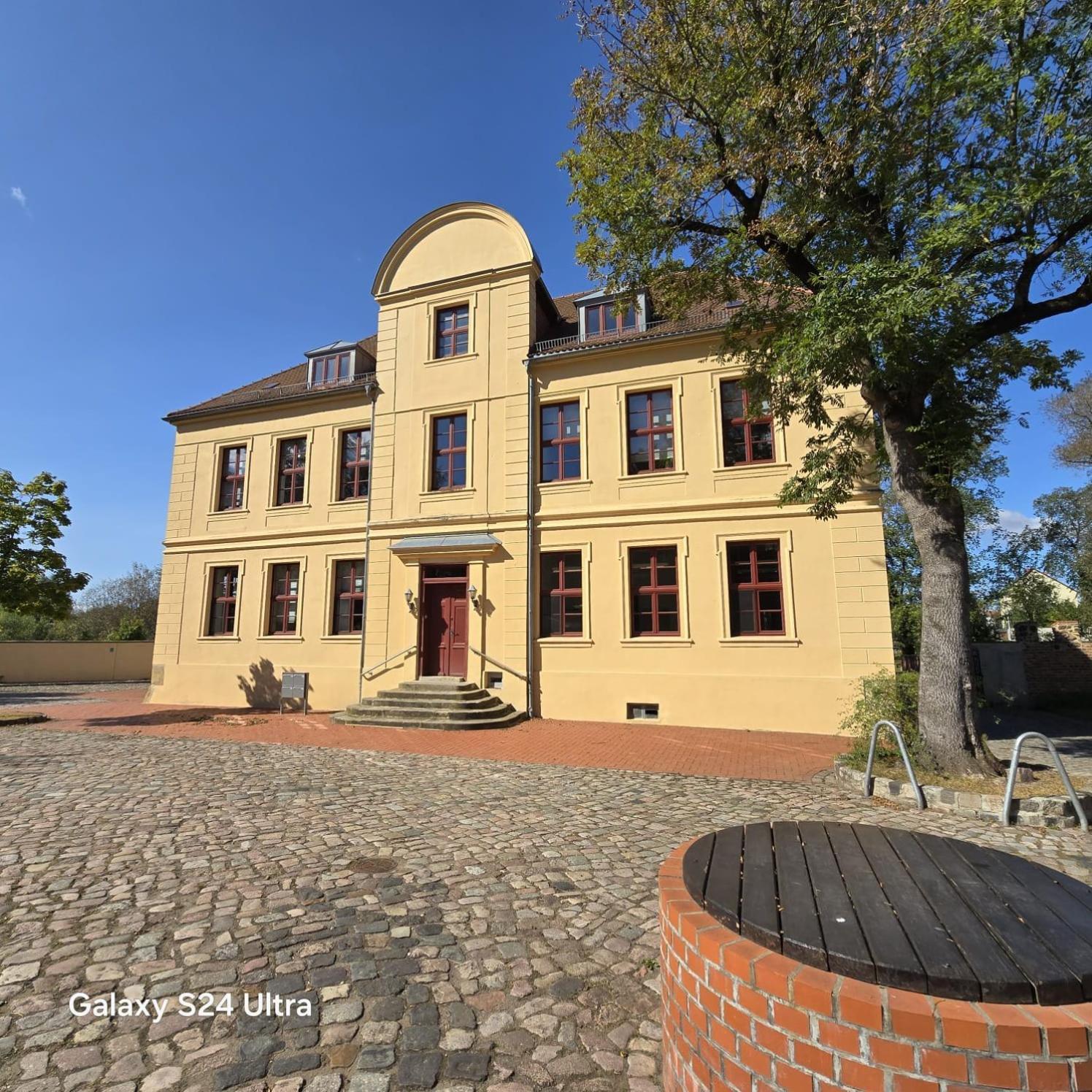 City Apart - Fewo Klimaanlage Whirpool Panoramafenster 5 Personen Kulturdenkmal Dessau-Rosslau Exterior photo